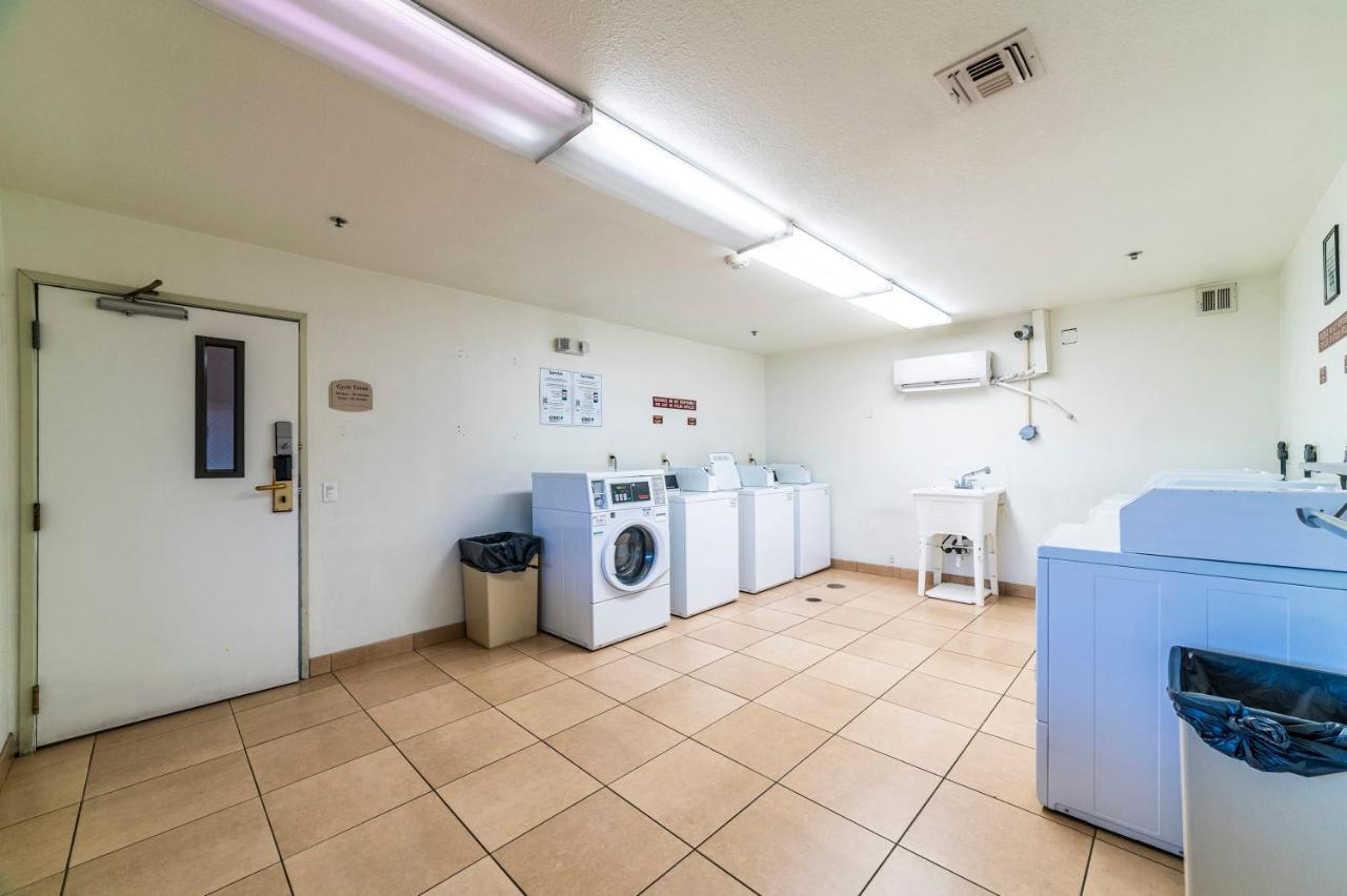Metro Phx Upstairs 2Bd Sleeps 6 Heated Pool Pets Allowed 凤凰城 外观 照片