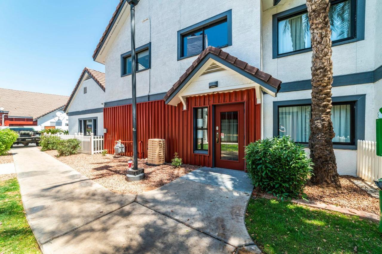 Metro Phx Upstairs 2Bd Sleeps 6 Heated Pool Pets Allowed 凤凰城 外观 照片