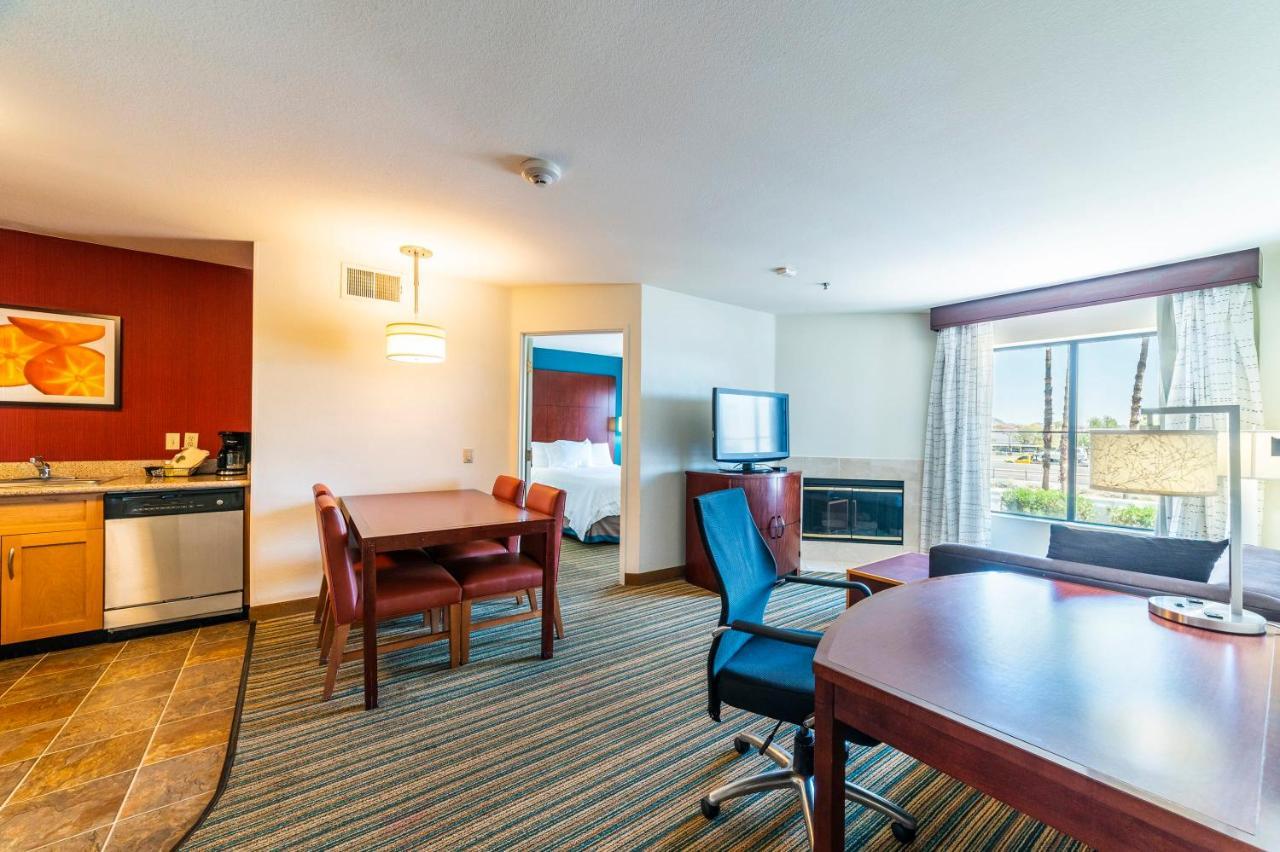 Metro Phx Upstairs 2Bd Sleeps 6 Heated Pool Pets Allowed 凤凰城 外观 照片